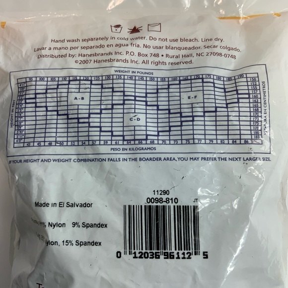 Hanes Silk Reflections Black 4 Pair Silky Sheer Reinforced Toe Stockings - Picture 3 of 6